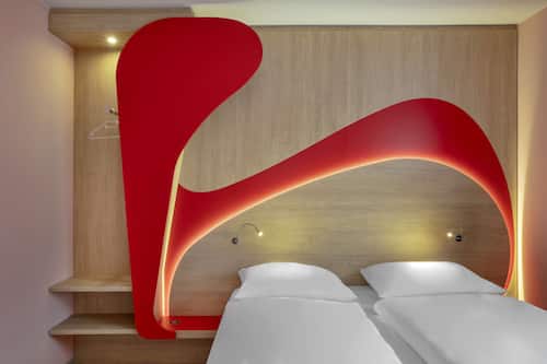 Ropa de cama hipoalergénica y escritorio
