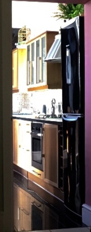Private kitchen - Private Luxury Apartment Near Belfast With Garage (Holywood)