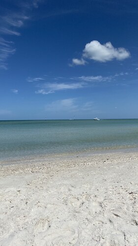 Come and enjoy NAPLES Florida a slice of paradise