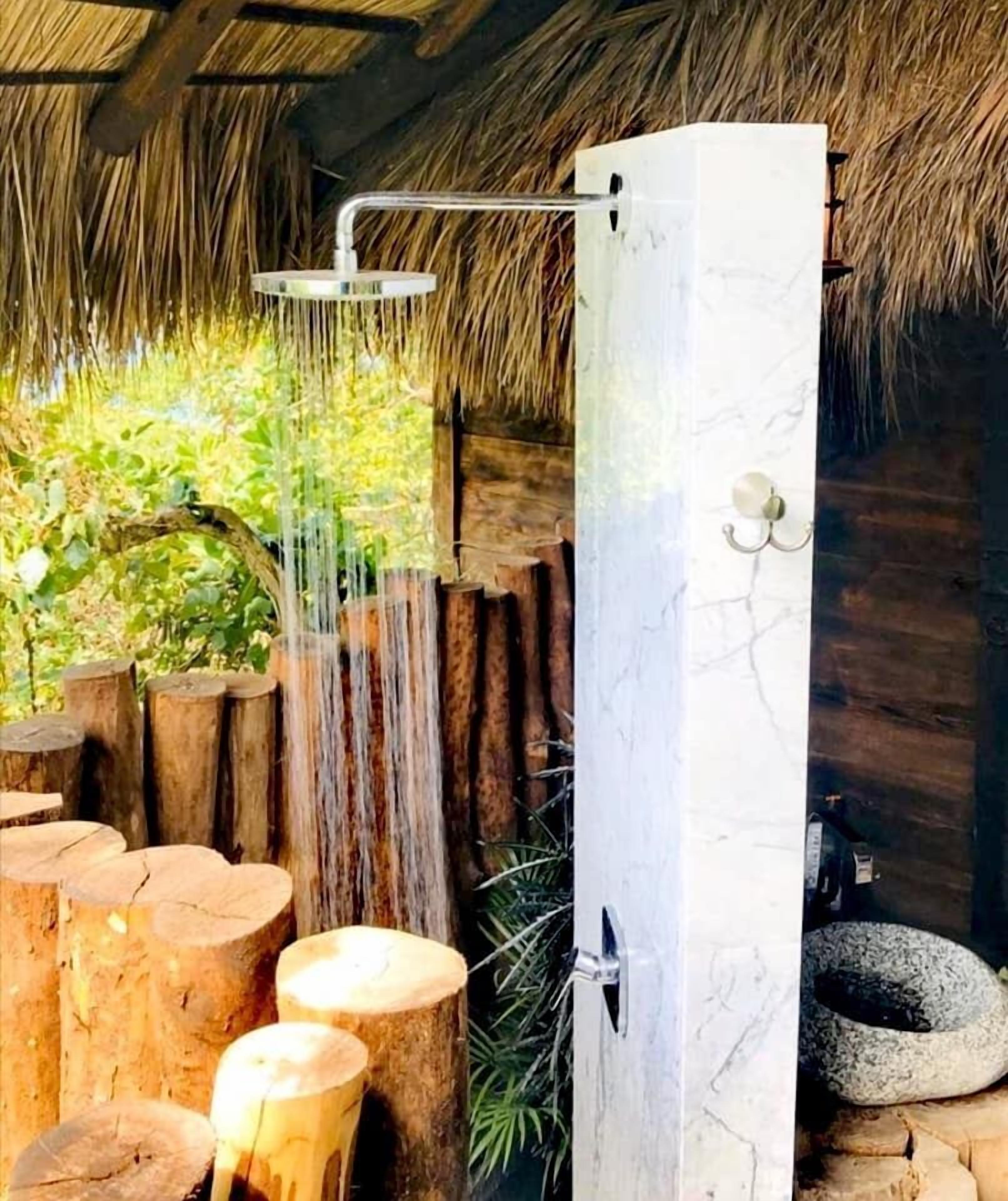 Traditional Cabin, Bay View | Bathroom | Shower