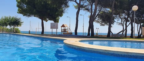 Piscine extérieure