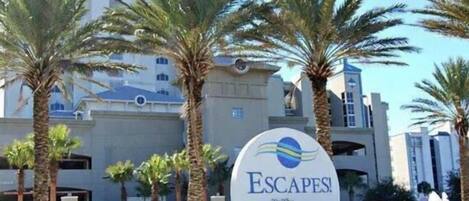 Piscine intérieure, piscine extérieure