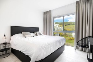 3 dormitorios, tabla de planchar con plancha, wifi gratis y ropa de cama