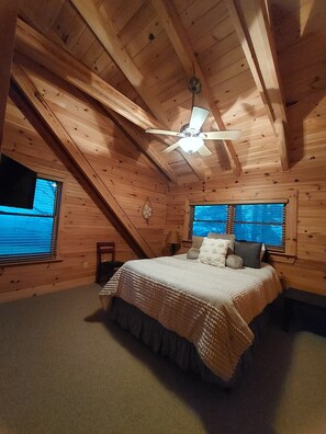 3 bedrooms, free WiFi, bed sheets, wheelchair access