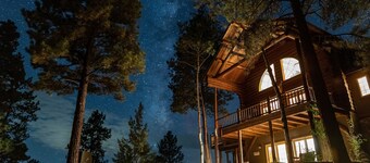 Private, Secluded, Mountain Chalet on 35 acres, HotTub 