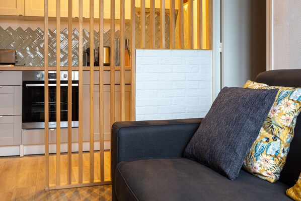 Interior - HAPPY KOOL | city center | wifi | private parking (Blois)