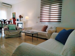House | Living room | Fireplace - Charming 2-bed Vacation House in Lagonisi Attikis (Saronikos)