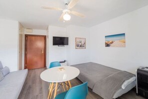 1 chambre, Wi-Fi gratuit, draps fournis