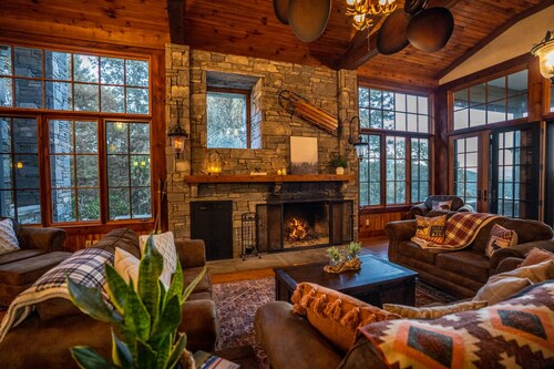 Mountain Views in total Privacy - arcade, spa, theater @ Grand Eagle