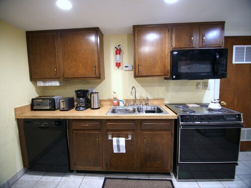 Walkout wooded hillside by Airport, Downs