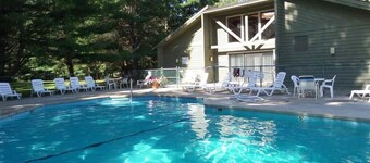 Summmit Sunsets 562 - Ski, Golf and more !