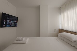 1 bedroom, iron/ironing board, free WiFi, bed sheets - Malagueta Suite Boutique Apartment (Málaga)