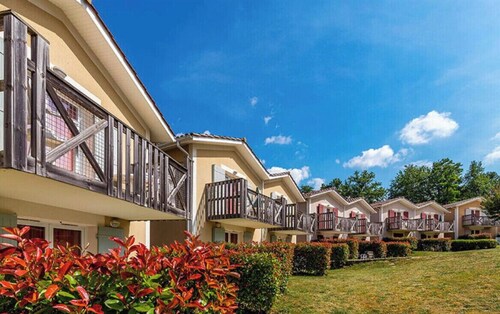 Agréable duplex équipé au Domaine d'Albert avec piscine privé,