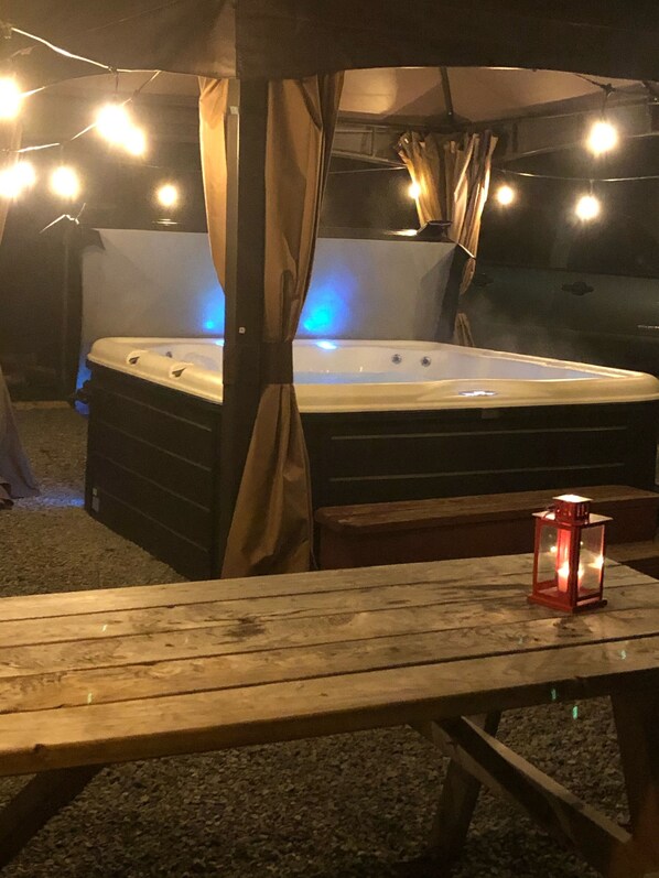 Bain à remous intérieur