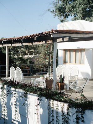 Exterior detail - Boni Estudios (Sayulita)
