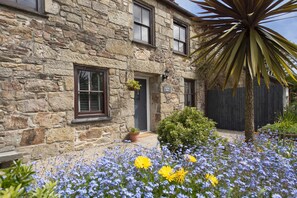 Exterior - Aval Dor Barn, Hot Tub, Pet Friendly (Crowlas)