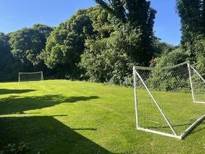 Sport court - Aval Dor Barn, Hot Tub, Pet Friendly (Crowlas)