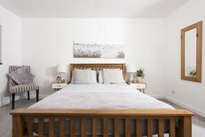 2 bedrooms, iron/ironing board, travel crib, internet