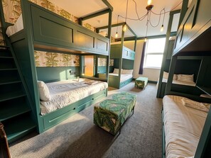Luxury Apartment, Private Bathroom (Town Centre)