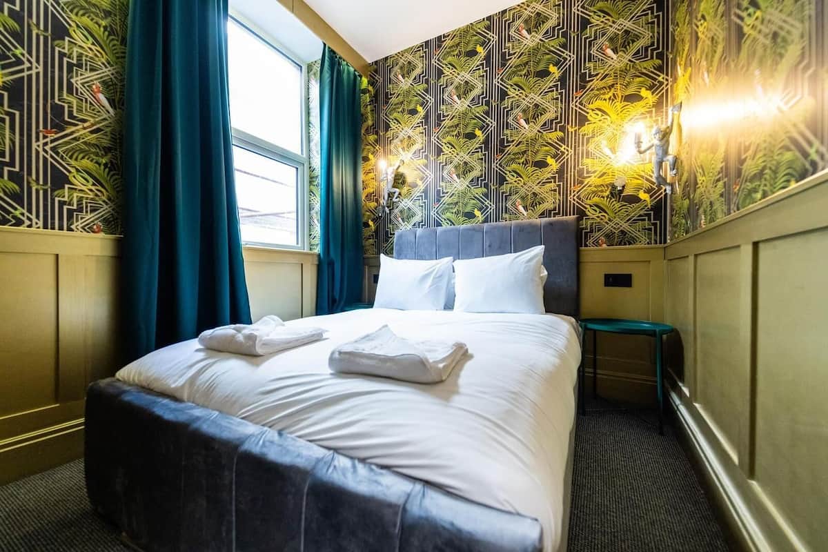 Luxury Apartment, Private Bathroom | Miscellaneous