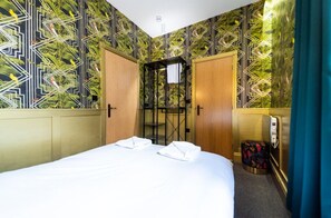 Luxury Apartment, Private Bathroom (Town Centre)