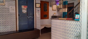 Goroomgo Gayatri Guest House Haridwar