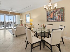 Dining - 10th-Floor Luxury Condo with Stunning Bay &Gulf Views I Walk to Vanderbilt Beach (Naples)