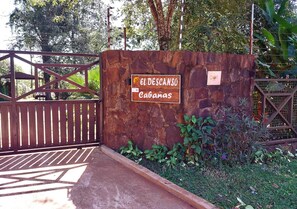 Exterior - El Descanso Iguazú by DOT Cabana (Puerto Iguazú)