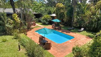 Outdoor pool, pool loungers