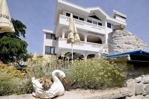 Exterior detail - Luxury Villa with pool, jacuzzi, sauna and gym (Trogir)