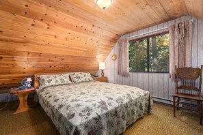 Cabin, Multiple Beds (Wood Stove, Deck & Beach Access  - "M) | 2 bedrooms, individually decorated, individually furnished, desk - Mirthwood Den (Tahoma)