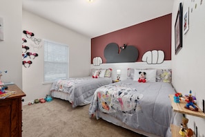 3 bedrooms, desk, iron/ironing board, WiFi