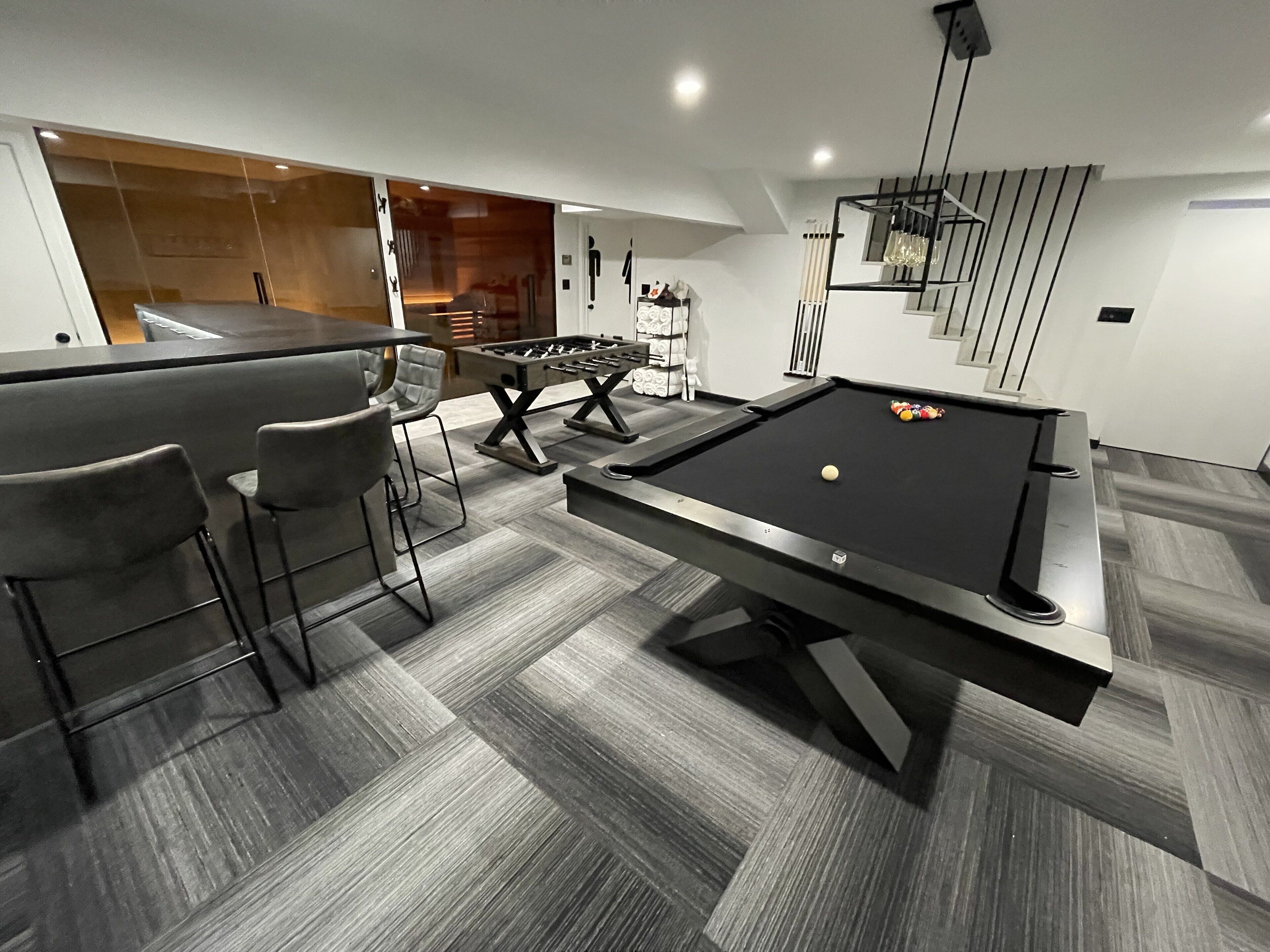Modern Log Cabin for Luxury experience