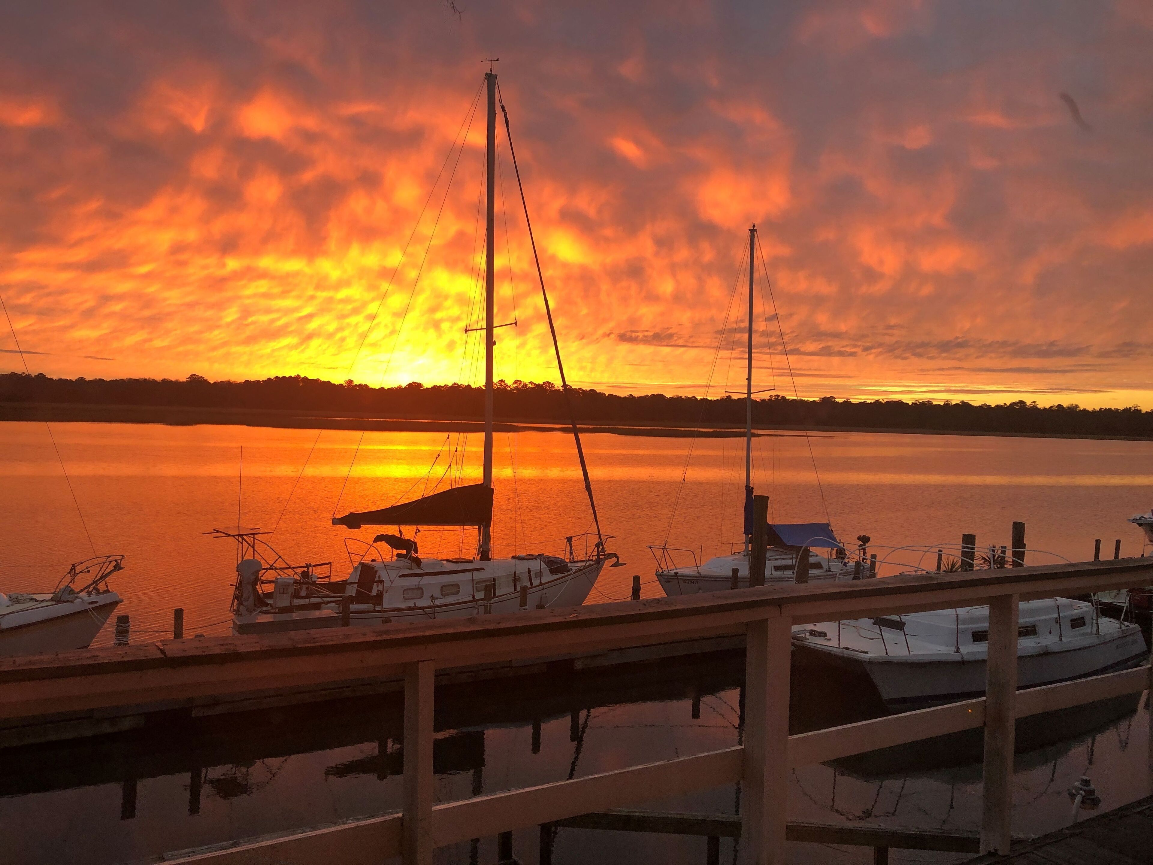 Heart of the Bluff" in Beautiful Shellman Bluff's Village! 3 bedrm. 2 bath house