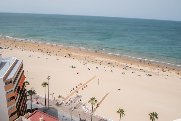 Una spiaggia nelle vicinanze
