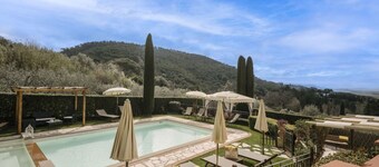 Villa Sassina by MMega