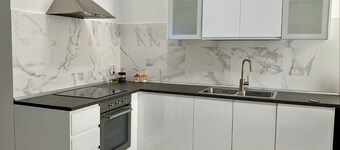 The Cove Downtown 1.3 km From Beach