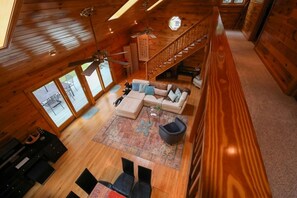 Smart TV, fireplace, offices - Lakefront Sunrise Cottage on Galway Lake (Broadalbin)