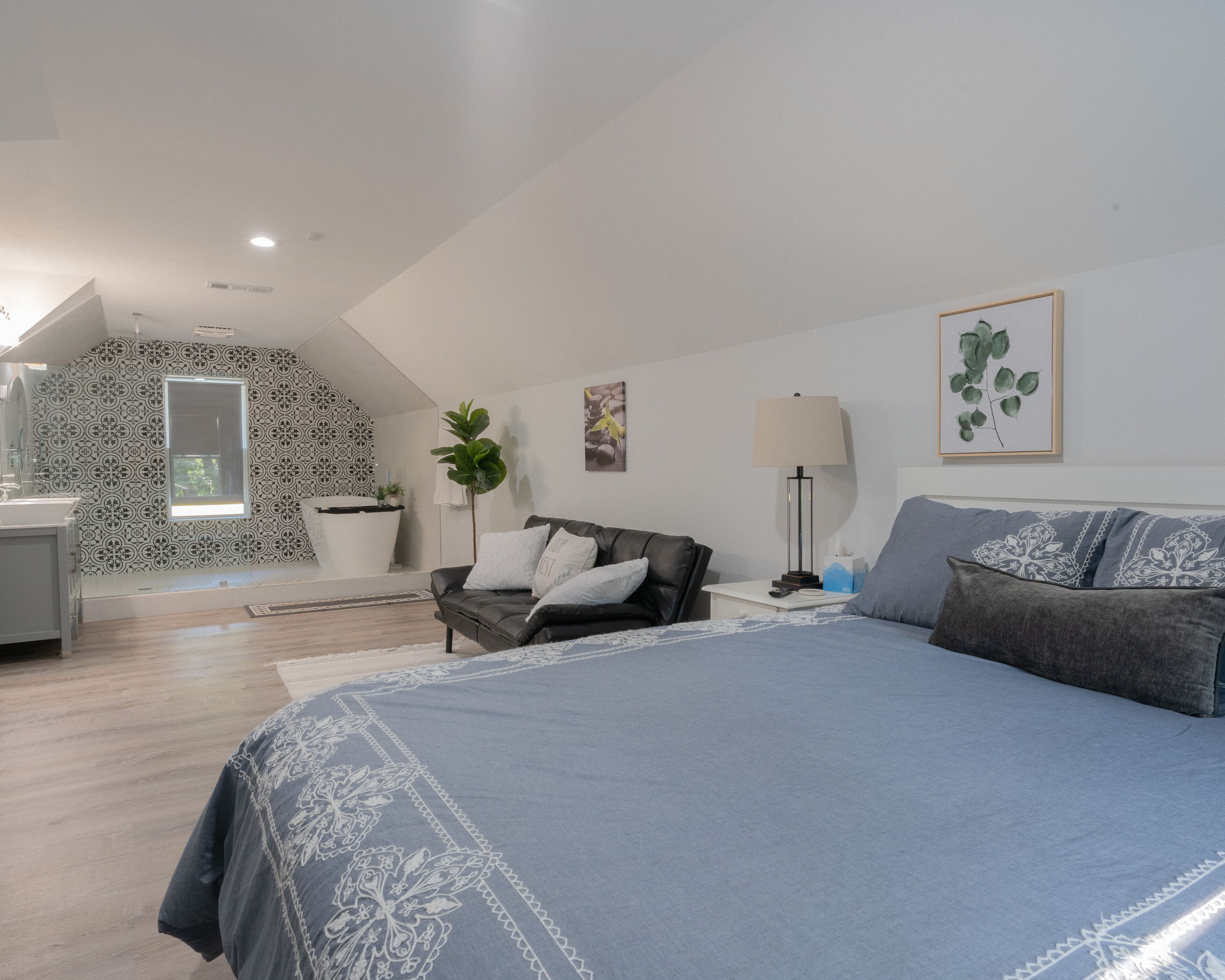 5 dormitorios, tabla de planchar con plancha, wifi gratis y ropa de cama