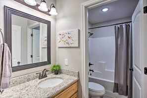 Free toiletries, towels