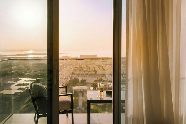 Apartment, 3 Bedrooms, Sea View