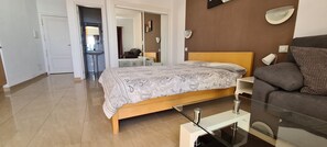 Free WiFi - Playa Paraiso ocean view studio - free wifi (Adeje)