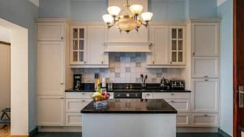 Microwave, oven, dishwasher, toaster