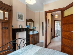 3 bedrooms, free WiFi - Wonderful private villa for 6 guests with WIFI, TV and terrace (Mol)