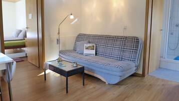 1 bedroom, iron/ironing board, free WiFi