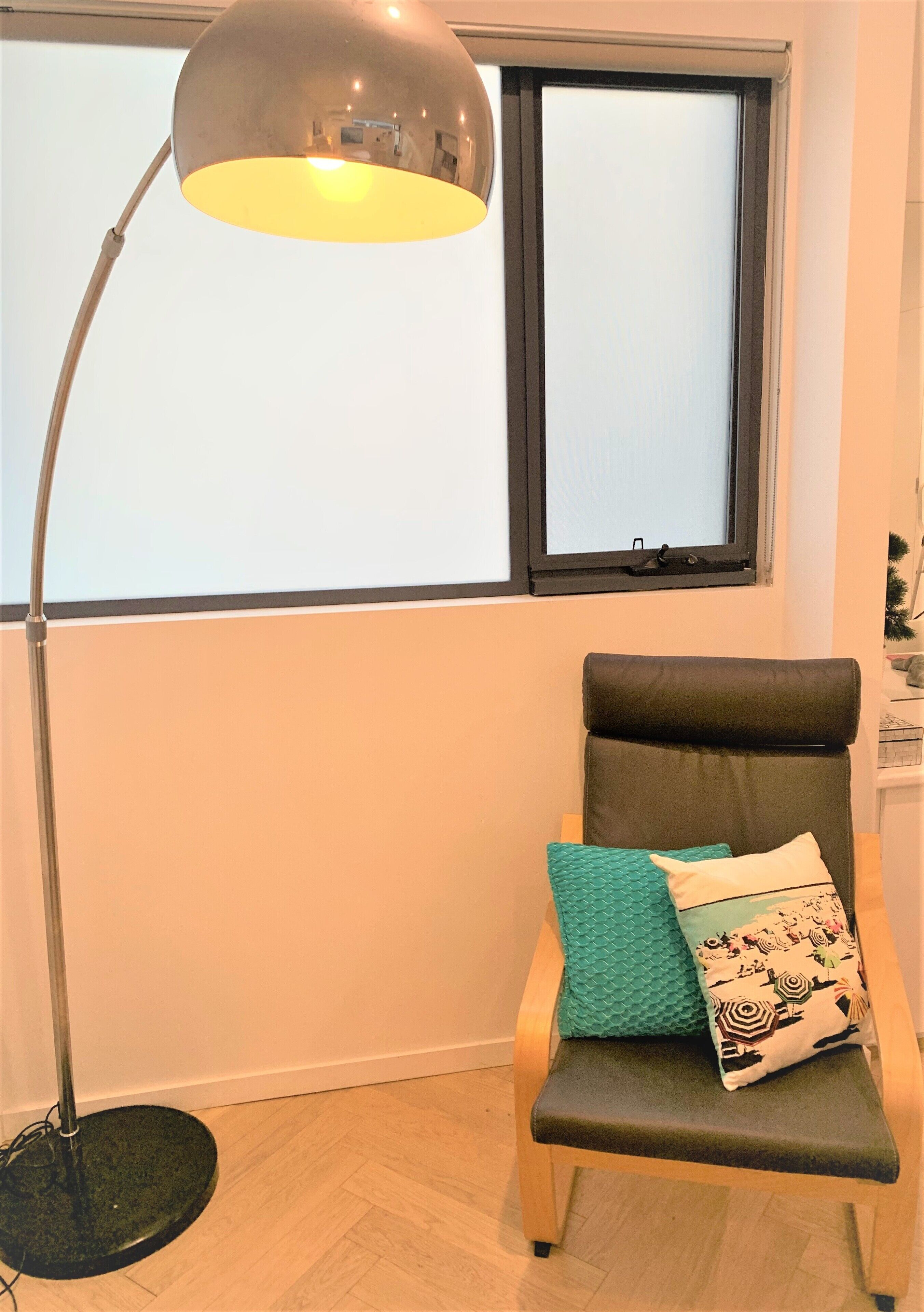 Bayside Port Melbourne Studio Apartment — image 18