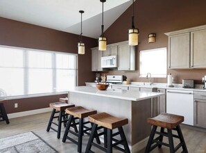 Fridge, microwave, oven, stovetop - Peaceful Private Waterfront Home (Redwood)