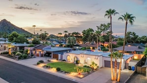 Unclassified image, 2 of 52, button - Cactus Manor, Heated Pool ! Putting Green!  Centrally located (Phoenix)