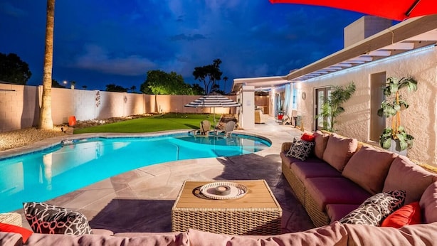 Unclassified image, 1 of 52, button - Cactus Manor, Heated Pool ! Putting Green!  Centrally located (Phoenix)