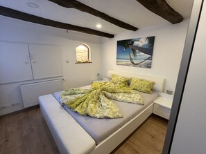 1 camera, ferro/asse da stiro, Wi-Fi gratuito, lenzuola